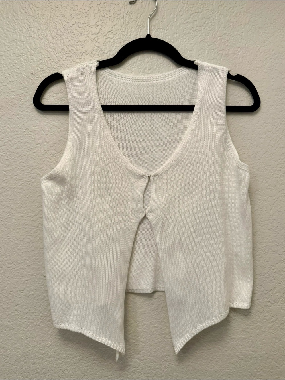 Amazon Knit Vest with Clasps- Excellent Condition - Picture 2 of 5